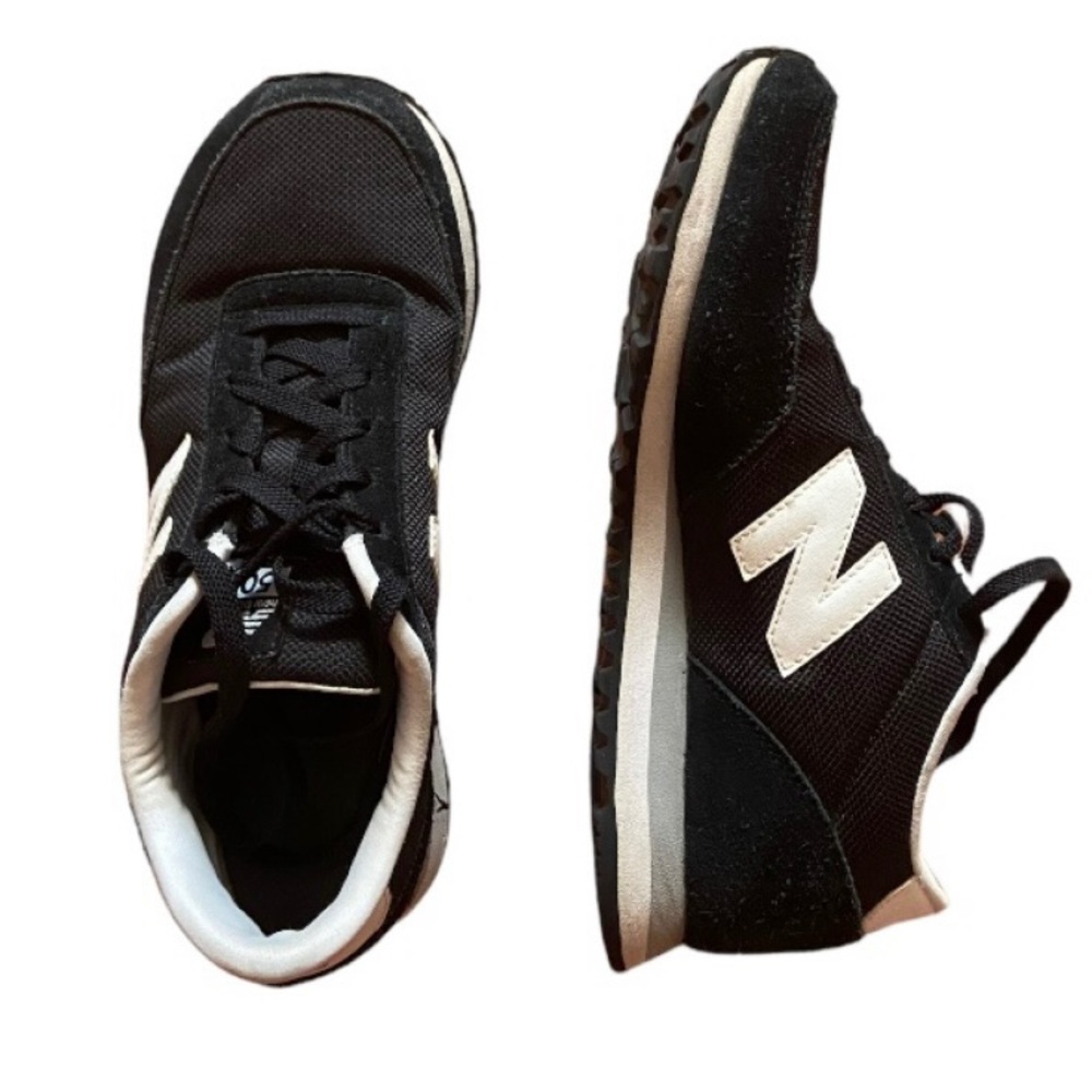 New Balance Sneakers